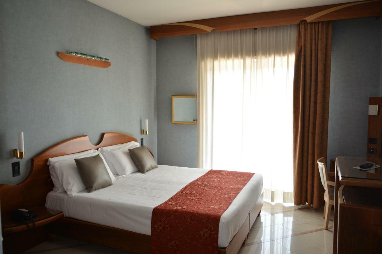 Hotel Sunflower Mailand Exterior foto